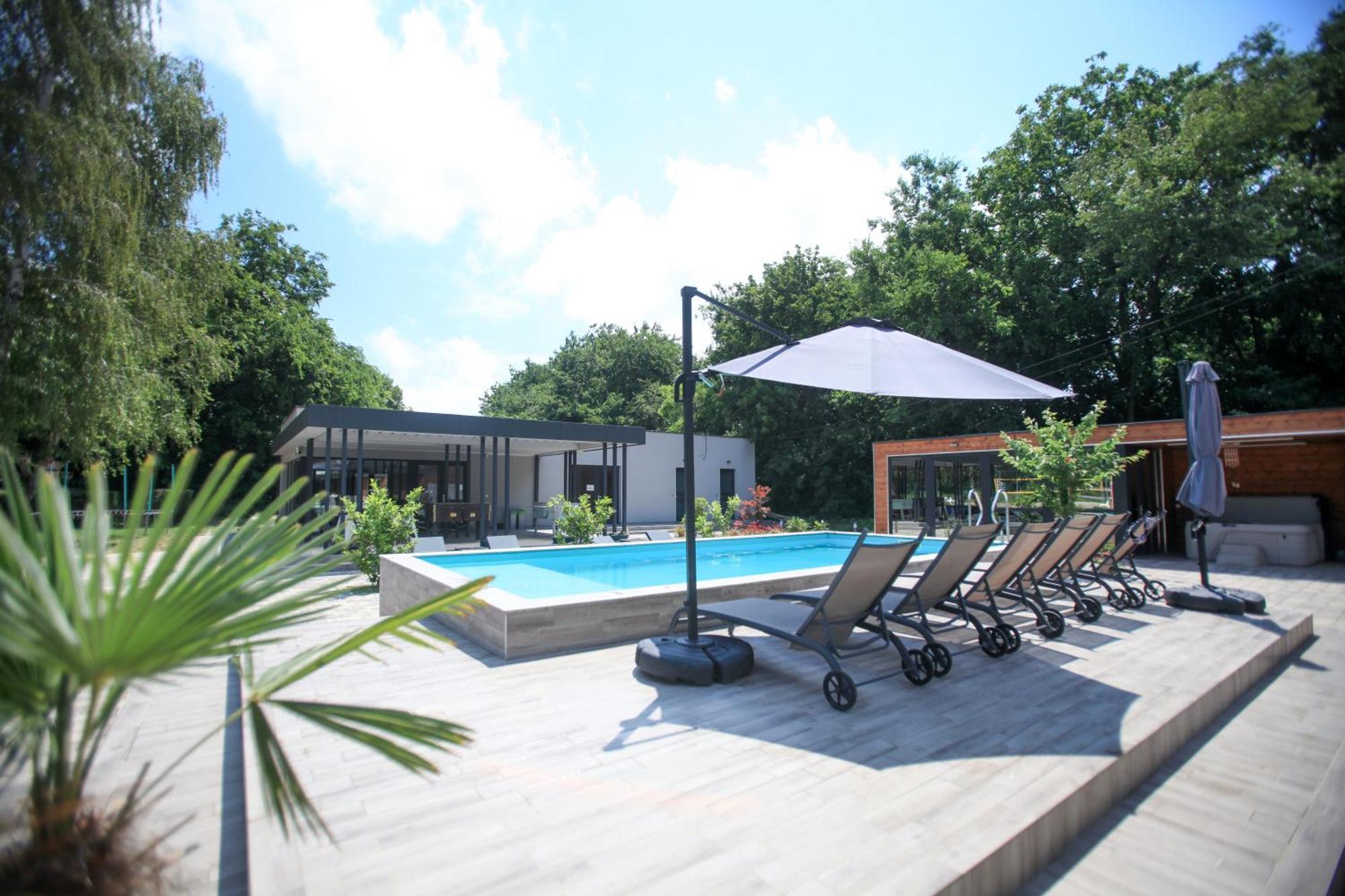 Mohacsi Wellness Vendeghaz Es Lovasklub Hotel Exterior foto